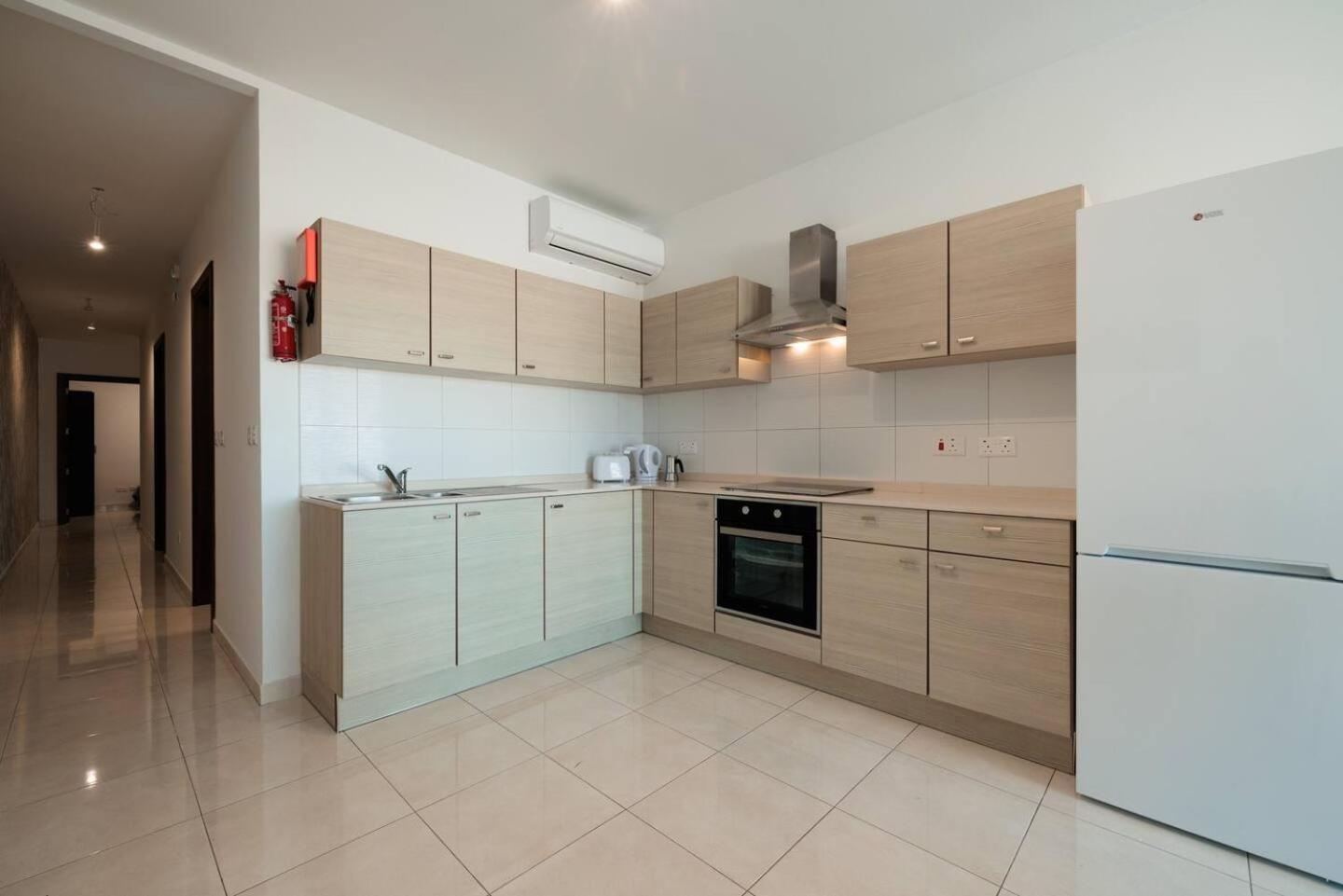 Apartment The Pinnacle Fl6 Escape By Homely Mellieha