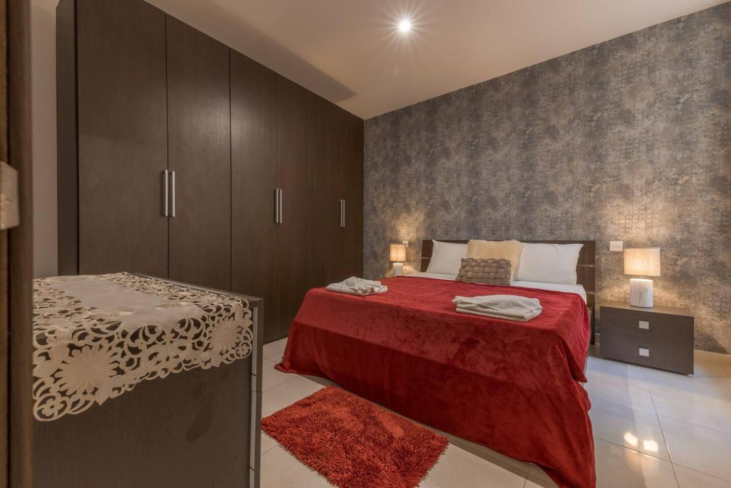 The Pinnacle Fl6 Escape By Homely